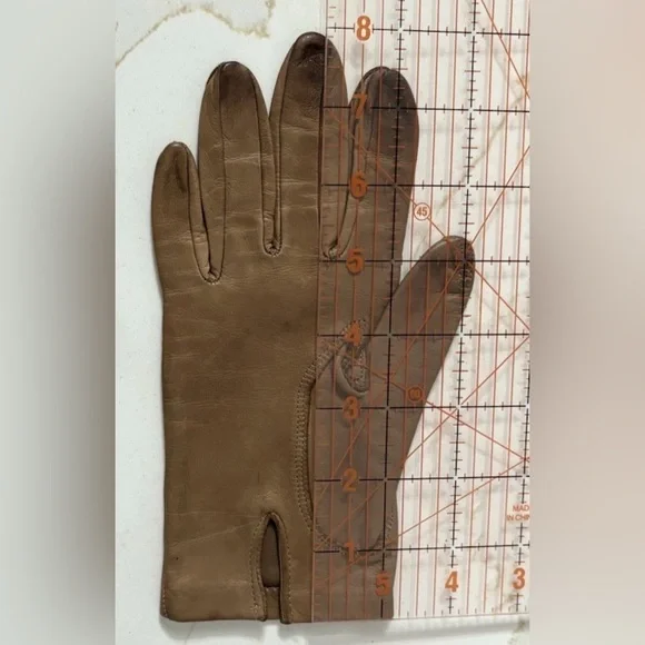 Vintage Women’s Medium Brown Soft Leather  Lined Short Gloves by Grandoe Sz 7 - Picture 5 of 7